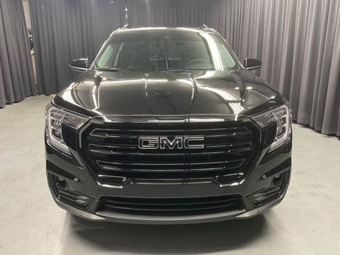 Used 2024 GMC Terrain SLT w/ Elevation Edition AWD/4WD image 6