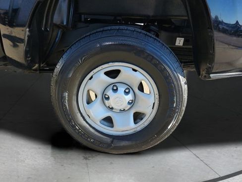 Used 2020 Toyota Tacoma SR w/ SR Convenience Package image 29