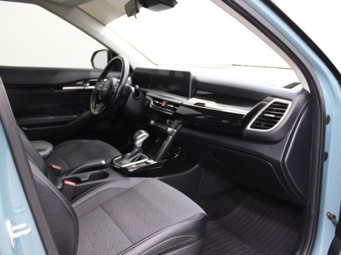 Used 2024 Kia Seltos S FWD image 10
