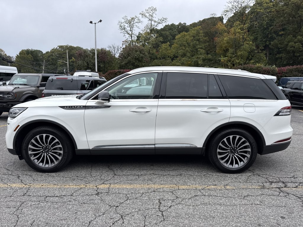 Used 2023 Lincoln Aviator Reserve w/ Elements Package Plus AWD/4WD image 6