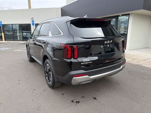 New 2026 Kia Sorento S image 8