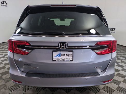 Used 2024 Honda Odyssey Elite image 5