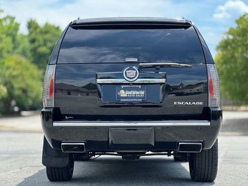 Used 2013 Cadillac Escalade Premium AWD/4WD image 6