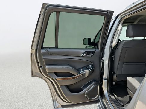 Used 2018 Chevrolet Tahoe LS RWD image 25