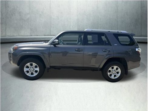 Used 2016 Toyota 4Runner SR5 Premium AWD/4WD image 2