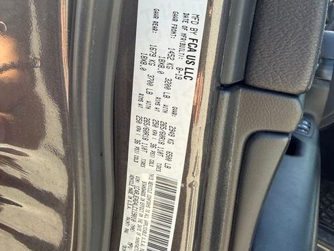 Used 2020 Jeep Grand Cherokee Laredo w/ 18" Wheel & 8.4" Radio Group image 26