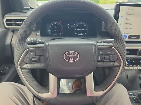 Certified 2025 Toyota Tacoma Limited w/ Tow Tech Package AWD/4WD image 20
