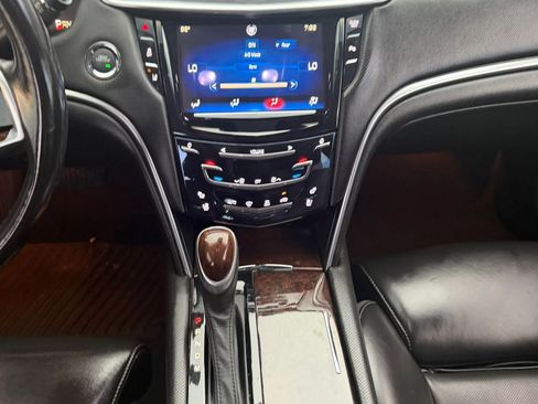 Used 2013 Cadillac XTS Premium FWD image 16