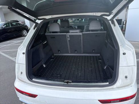 Used 2023 Audi SQ5 Premium Plus w/ Premium Plus Package image 4