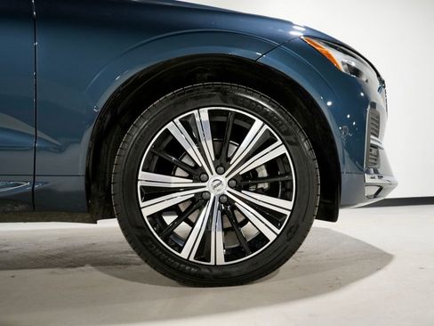 Used 2023 Volvo XC60 B5 Plus w/ Climate Package image 33
