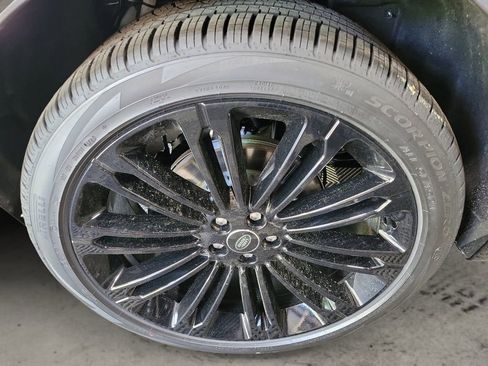 New 2026 Land Rover Range Rover Velar Dynamic SE image 12