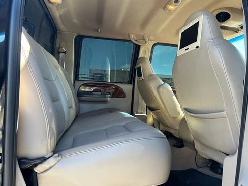 Used 2001 Ford F250 Lariat image 15