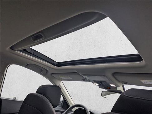 Used 2025 Honda Accord SE image 18