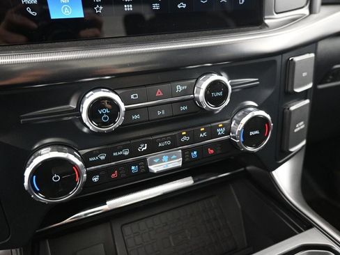 New 2025 Ford F150 Lariat w/ Equipment Group 502A High image 18