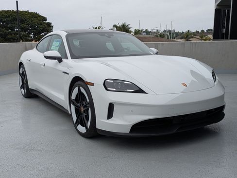 Certified 2025 Porsche Taycan AWD/4WD image 7