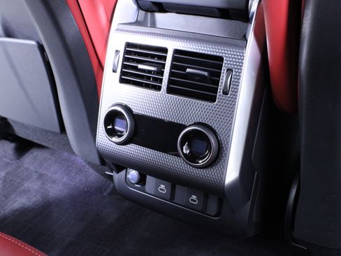 Used 2022 Land Rover Range Rover Sport HST image 16