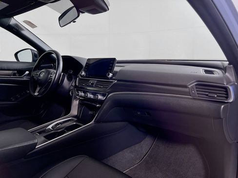 Used 2022 Honda Accord Sport image 25