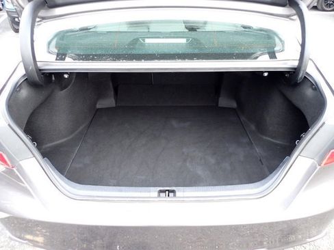 Used 2023 Toyota Camry SE image 8