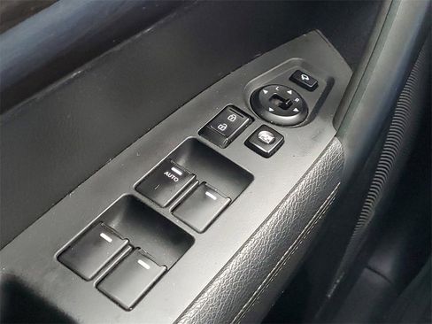 Used 2012 Kia Sorento SX w/ SX Premium Pkg image 15