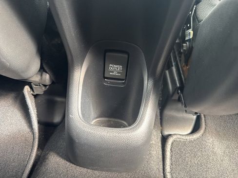 Used 2017 Honda HR-V EX-L image 29