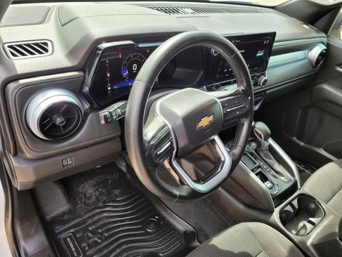 Used 2023 Chevrolet Colorado LT image 21