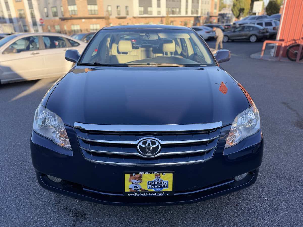 Used 2007 Toyota Avalon Limited FWD image 2