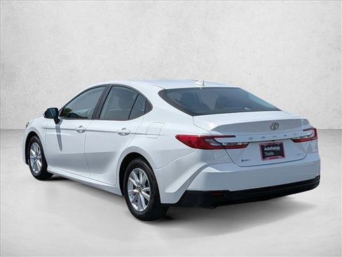 Used 2025 Toyota Camry LE FWD image 8
