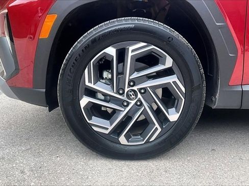 Used 2025 Hyundai Tucson Limited image 34