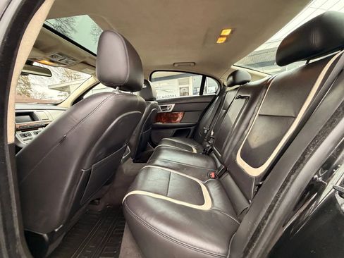 Used 2015 Jaguar XF Portfolio image 10