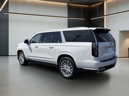 Used 2023 Cadillac Escalade ESV Premium Luxury w/ Performance Package AWD/4WD image 3