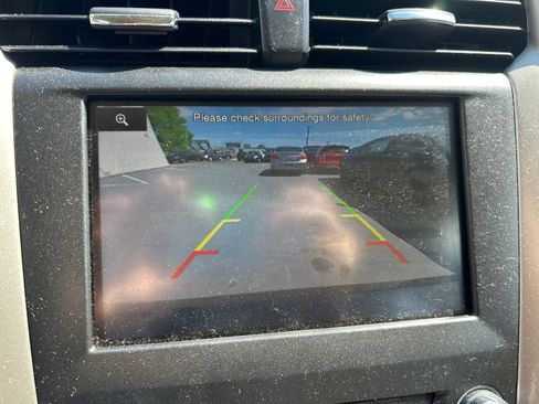 Used 2016 Ford Fusion SE w/ Equipment Group 202A image 14