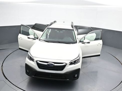 Used 2022 Subaru Outback Premium image 45