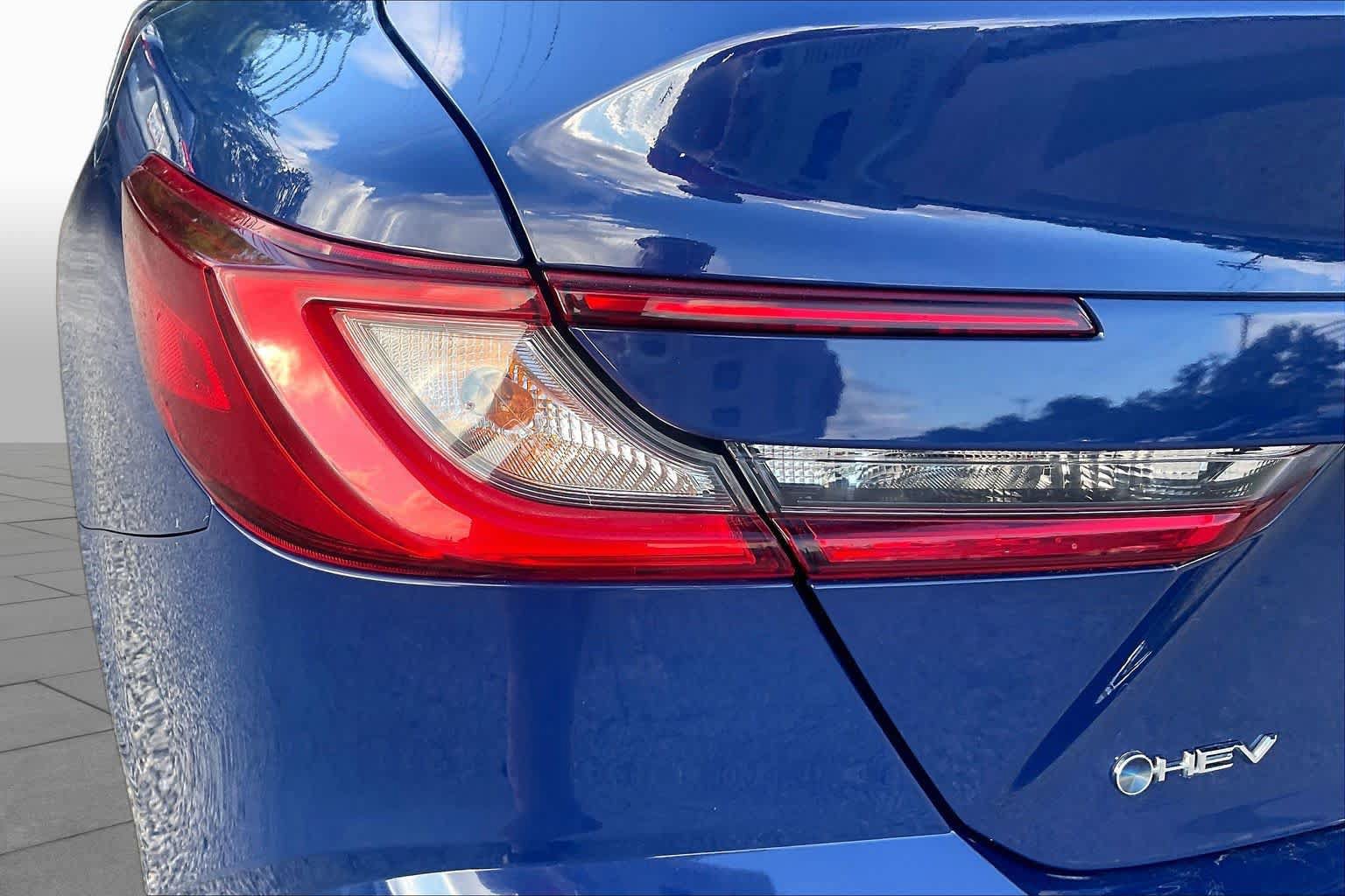 Used 2025 Toyota Camry SE FWD image 28