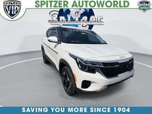 Certified 2025 Kia Seltos EX w/ EX Sunroof Package AWD/4WD image 2