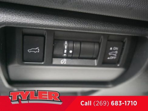 Used 2025 Subaru Forester Touring AWD/4WD image 26