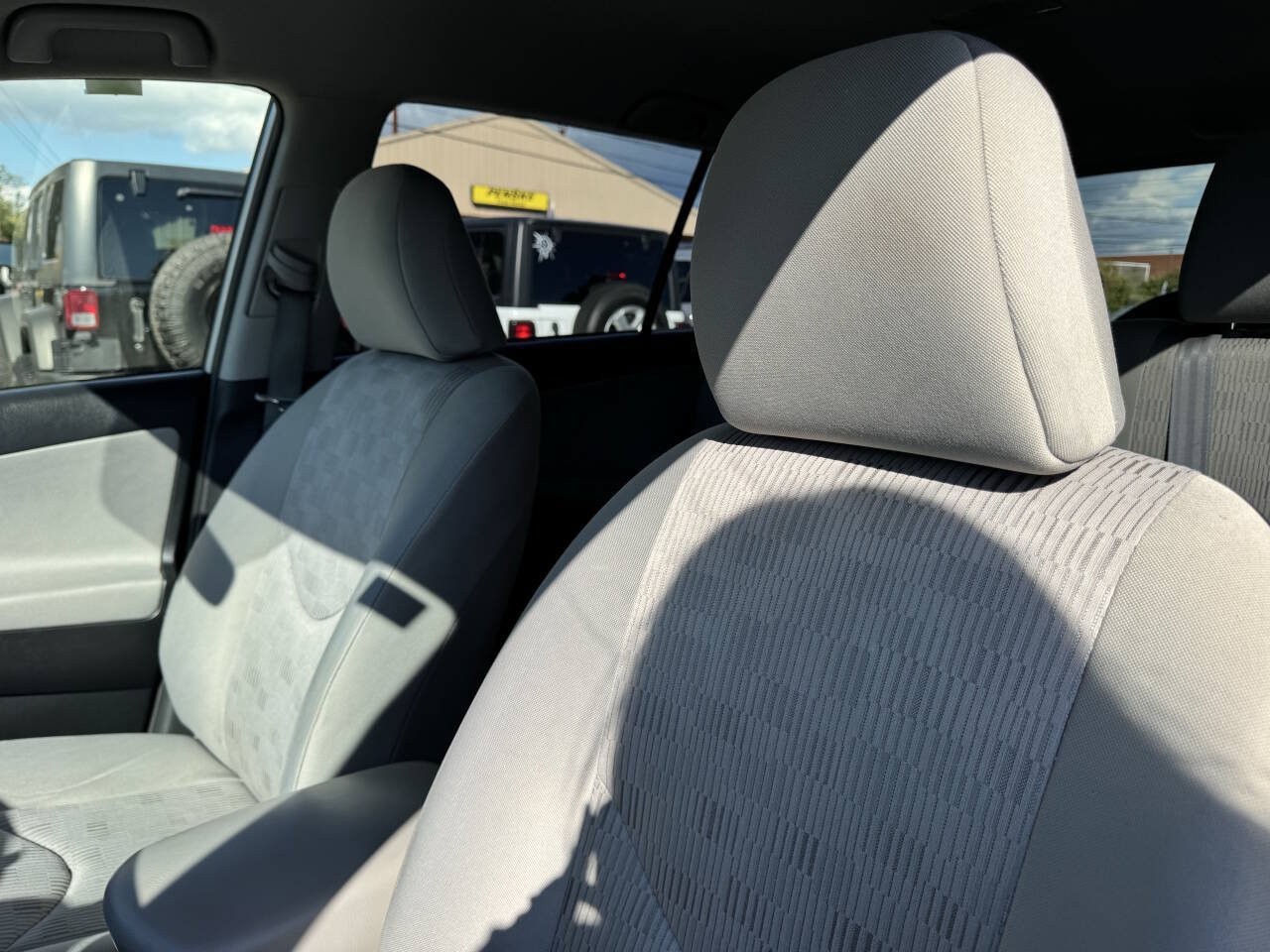 Used 2012 Toyota RAV4 FWD w/ Value Pkg image 14