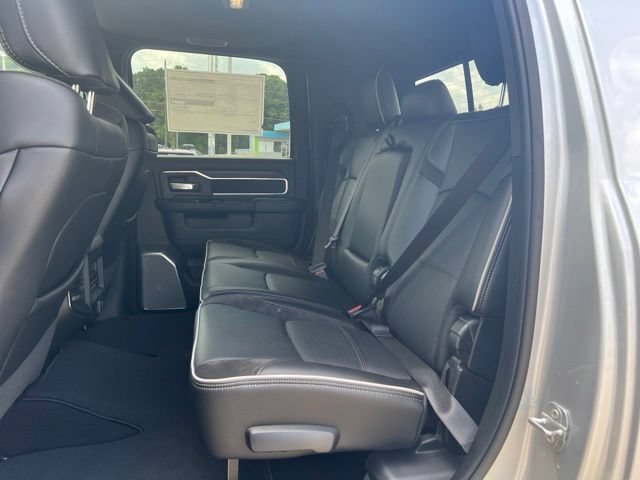New 2026 RAM 2500 Laramie AWD/4WD image 13