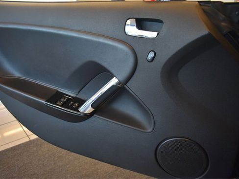 Used 2008 Saturn Sky Carbon Flash image 23