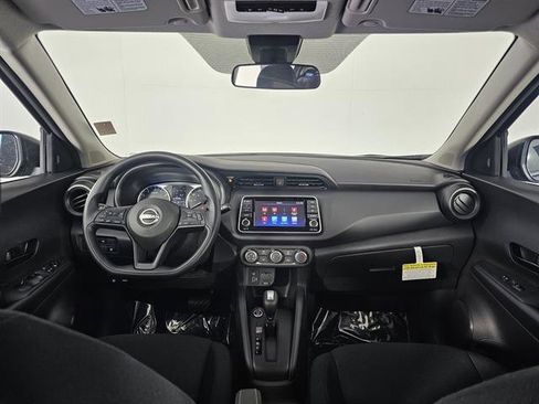 New 2025 Nissan Kicks S image 26