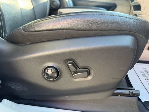 Used 2022 Chrysler Pacifica Touring-L w/ Uconnect Theater Family Group FWD image 55