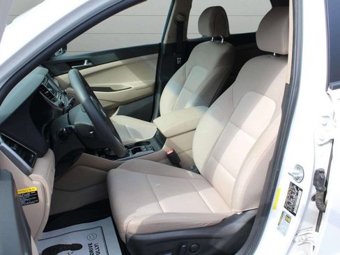 Used 2017 Hyundai Tucson SE image 12