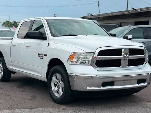 Used 2020 RAM 1500 Classic SLT AWD/4WD image 4