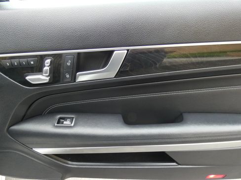 Used 2014 Mercedes-Benz E 350 4MATIC Coupe image 34