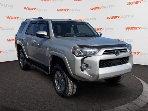 Used 2023 Toyota 4Runner SR5 AWD/4WD image 7