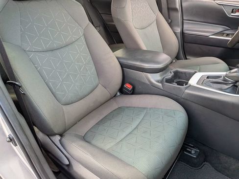 Used 2024 Toyota RAV4 XLE w/ Convenience Package FWD image 29