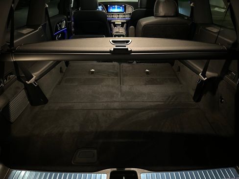 New 2026 Mercedes-Benz GLS 580 4MATIC image 15