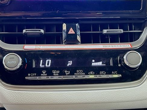 New 2026 Toyota Corolla SE image 15