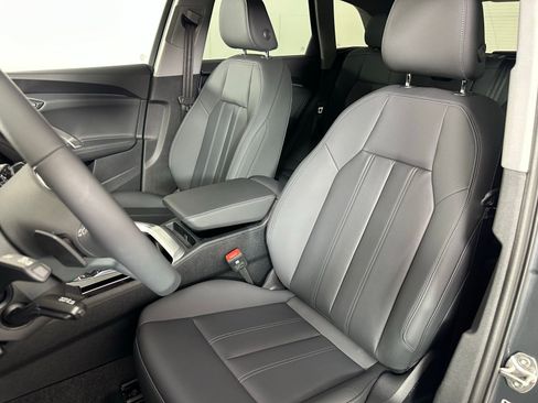 Used 2025 Audi Q5 Premium Plus w/ Premium Plus image 10