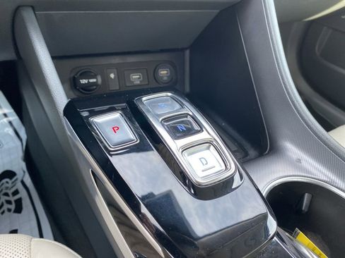 Used 2020 Hyundai Sonata Limited image 18