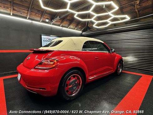 Used 2018 Volkswagen Beetle 2.0T Coast w/ Coast Lighting Package FWD image 4